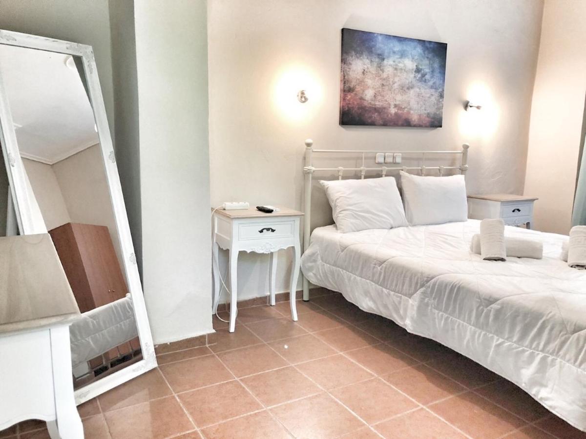 Hotel Kastri Garden Apartment Loutra Edipsou  Exterior photo